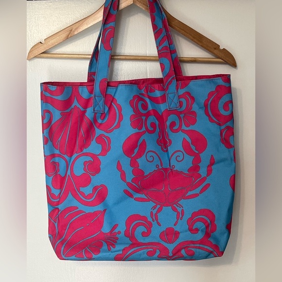 Lilly Pulitzer for Estée Lauder Canvas Tote Pink and Blue fish/ crab vacation - Picture 4 of 12